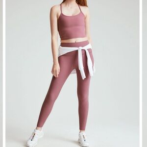 Beyond Yoga Set in Orchid Blossom Heather: Midi Leggings & Cropped Tank Small